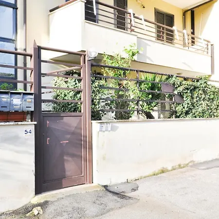Ada Bed & Breakfast *